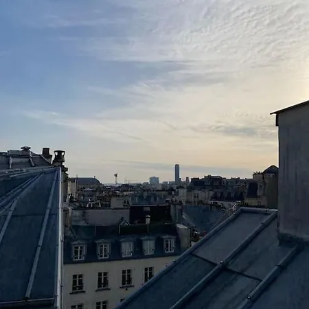 Duplex With Panoramic Views Over Apartment *